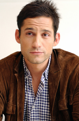 Enrique Murciano posters