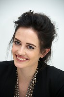 Eva Green Longsleeve T-shirt #2428159