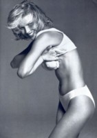 Eva Herzigova longsleeve t-shirt #1317232