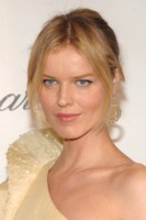 Eva Herzigova mug #G258035
