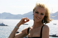 Eva Herzigova t-shirt #3679763