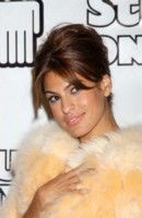 Eva Mendes Longsleeve T-shirt #1317328
