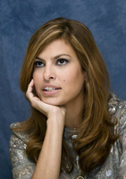 Eva Mendes Longsleeve T-shirt #2230170