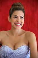 Eva Mendes Longsleeve T-shirt #2430570