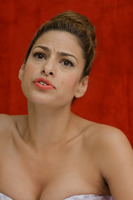 Eva Mendes Longsleeve T-shirt #2444522