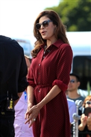 Eva Mendes Longsleeve T-shirt #3041762