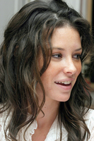 Evangeline Lilly Longsleeve T-shirt #2231829