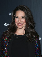 Evangeline Lilly Longsleeve T-shirt #3786944