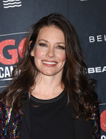 Evangeline Lilly Longsleeve T-shirt #3786956