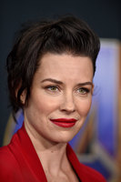Evangeline Lilly Longsleeve T-shirt #3852026