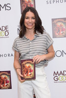 Evangeline Lilly Sweatshirt #3852045
