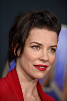 Evangeline Lilly Sweatshirt #3852124