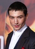 Ezra Miller t-shirt #2917127