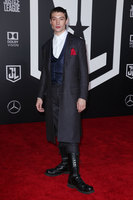 Ezra Miller Sweatshirt #2917560