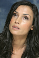 Famke Janssen Sweatshirt #2228775