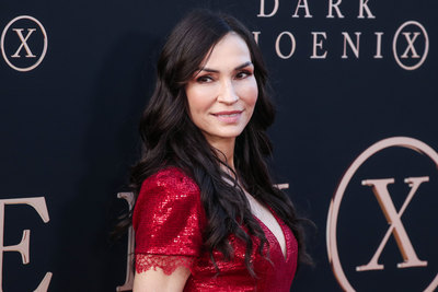 Famke Janssen posters