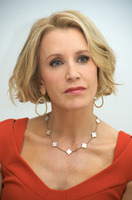 Felicity Huffman t-shirt #2418498