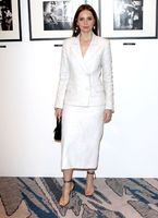 Felicity Jones Longsleeve T-shirt #3786589