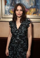 Felicity Jones Longsleeve T-shirt #3912707