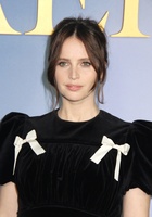 Felicity Jones Longsleeve T-shirt #3912709