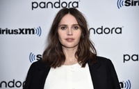 Felicity Jones Longsleeve T-shirt #3912731