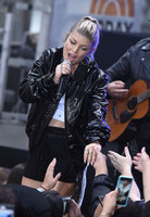 Fergie Sweatshirt #2761365