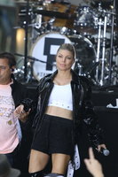 Fergie Longsleeve T-shirt #2761502