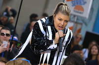 Fergie Longsleeve T-shirt #2761603