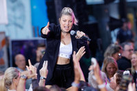Fergie Sweatshirt #2761875