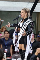 Fergie Sweatshirt #2761924