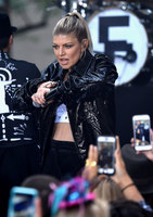 Fergie Longsleeve T-shirt #2762037