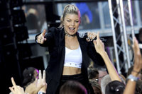 Fergie Longsleeve T-shirt #2762103