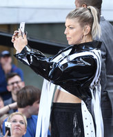 Fergie Longsleeve T-shirt #2762118