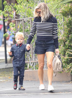 Fergie hoodie #2805230