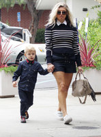 Fergie hoodie #2805242