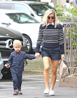 Fergie hoodie #2805252