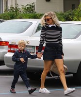 Fergie Sweatshirt #2805389