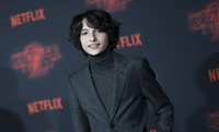 Finn Wolfhard Longsleeve T-shirt #2885542