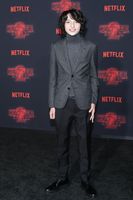Finn Wolfhard Longsleeve T-shirt #2885584
