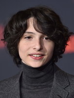 Finn Wolfhard Longsleeve T-shirt #2885597