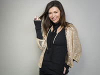Finola Hughes Longsleeve T-shirt #2354127
