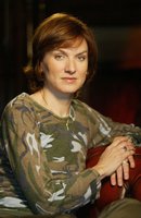 Fiona Phillips t-shirt #2062008