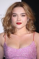 Florence Pugh Longsleeve T-shirt #3063596