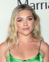 Florence Pugh Longsleeve T-shirt #3909595