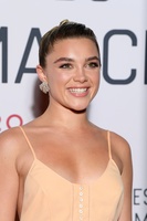 Florence Pugh Longsleeve T-shirt #3909634