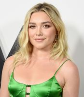 Florence Pugh Longsleeve T-shirt #3909648