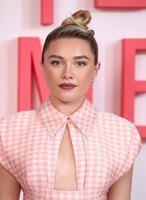Florence Pugh Longsleeve T-shirt #3909881