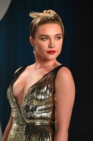 Florence Pugh Sweatshirt #3932702