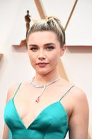 Florence Pugh Sweatshirt #3932720