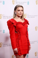 Florence Pugh Longsleeve T-shirt #3932755